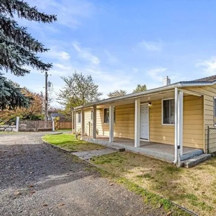 Buy this 3 bed house on 2084 East Vanetta Avenue in Spokane, WA 99217