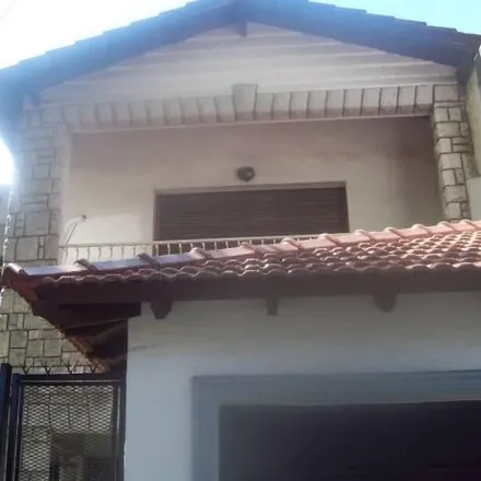 Buy this 3 bed house on Ingeniero Ángel Silva 401 in Partido de Morón, B1704 EKI Villa Sarmiento