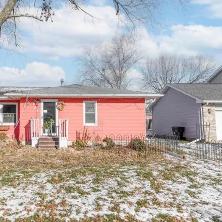Buy this 3 bed house on 523 Fireside Dr in Cedar Falls, Iowa