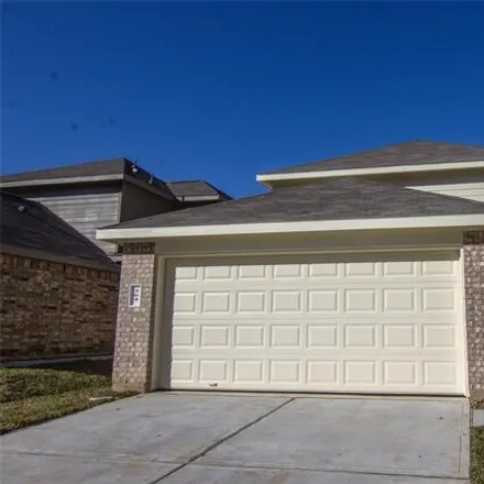 Rent this 4 bed house on 364 N Meadows Dr in Willis, Texas