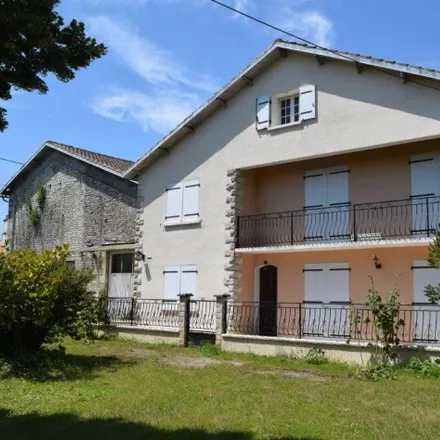 Buy this 4 bed house on 14 Rue de la Fontaine in 16510 Verteuil-sur-Charente, France