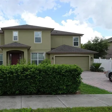 Buy this 6 bed loft on 1300 Westmeath Court in Apopka, FL 32703