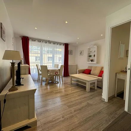 Rent this 3 bed apartment on 14 Rue du Hoc in 76610 Le Havre, France