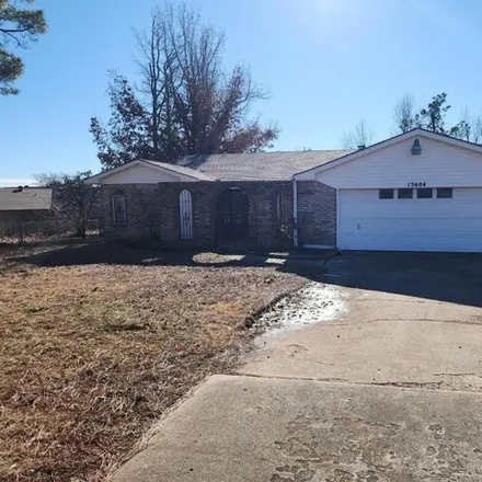 Rent this 3 bed house on 13606 Hummingbird Drive in Choctaw, OK 73020