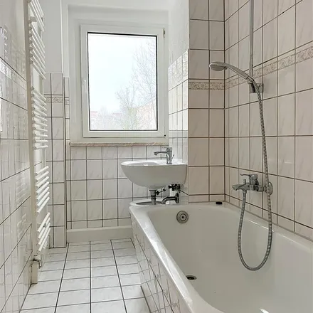 Image 3 - Dr.-Wilhelm-Külz-Straße 11, 08060 Zwickau, Germany - Apartment for rent