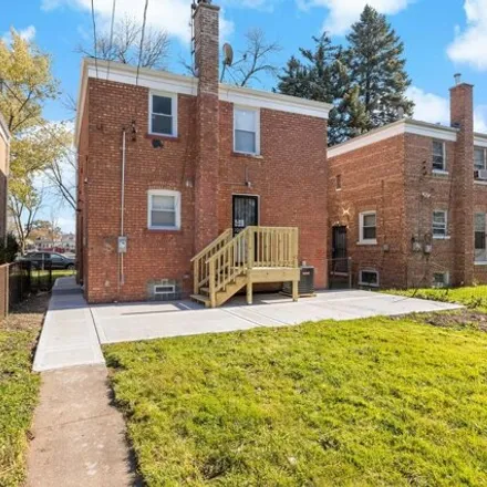 Image 3 - 8774 South Lowe Avenue, Chicago, IL 60620, USA - House for sale