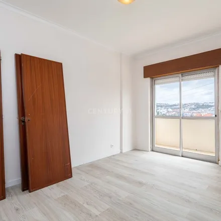 Rent this 3 bed apartment on Mosteiro São Dinis in Rua da Arroja, 2675-031 Odivelas