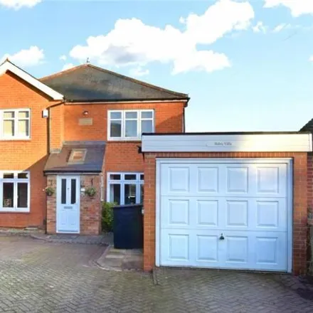Buy this 6 bed house on Shaw Hill in Newbury, RG14 2EQ