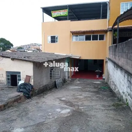 Rent this 3 bed house on Rua Pirambo in Santa Cruz, Belo Horizonte - MG