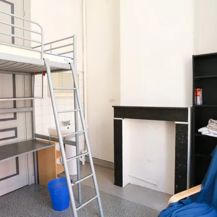 Rent this 8 bed room on Rue Crickx - Crickxstraat 46 in 1060 Saint-Gilles - Sint-Gillis, Belgium