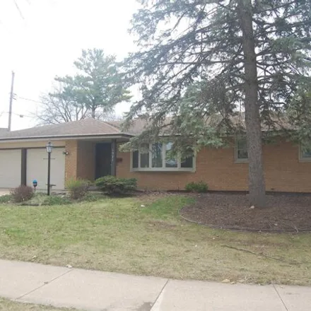 Buy this 3 bed house on 1971 Windom Way in Madison, WI 53704
