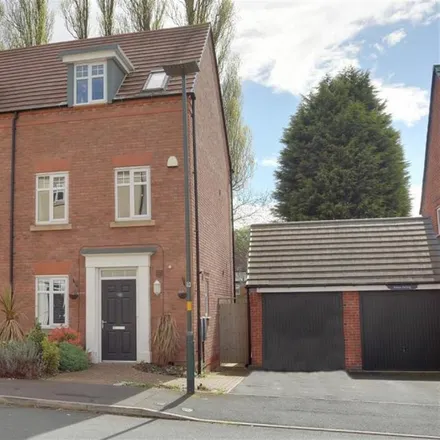 Rent this 4 bed townhouse on Perrott Way in Harborne, B17 8LQ