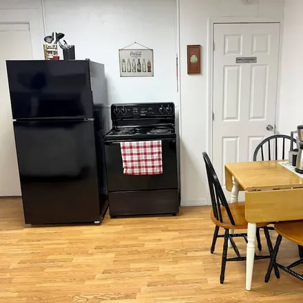 Rent this 2 bed apartment on Neosho