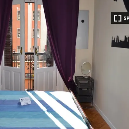 Rent this 7 bed room on Madrid in Calle del Duque de Sesto, 30