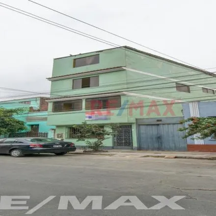 Buy this 7 bed house on Jirón Carhuaz 697 in Breña, Lima Metropolitan Area 15082