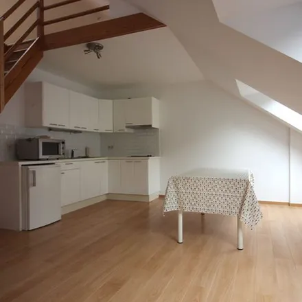 Rent this 1 bed apartment on Rue Veydt - Veydtstraat 35 in 1050 Ixelles - Elsene, Belgium