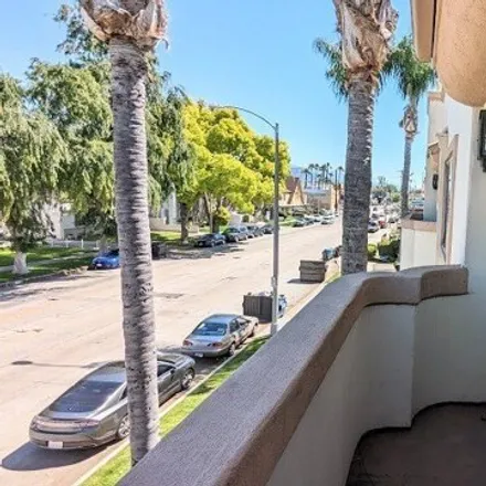 Image 9 - 11100 Camarillo Street, Los Angeles, CA 91602, USA - Townhouse for sale