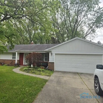 Buy this 3 bed house on 4857 Ryan Road in Toledo, OH 43614