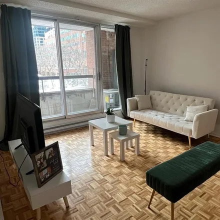 Image 4 - 42-669, Rue Buies, Montreal, QC H1S 1K3, Canada - Room for rent