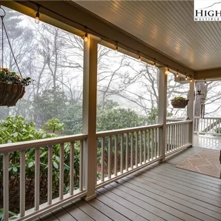 Image 9 - 293 Rickard Drive, Echo Park, Blowing Rock, NC 28605, USA - House for sale