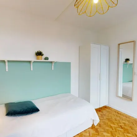 Rent this 4 bed apartment on 202 Quai de Jemmapes in 75010 Paris, France