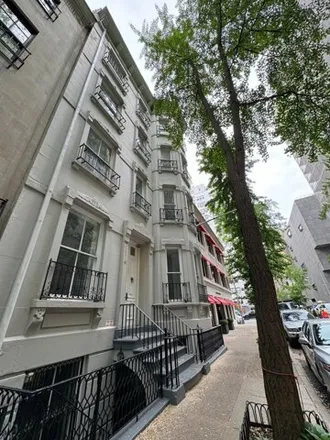 Image 4 - 19 East 75th Street, New York, NY 10021, USA - House for sale