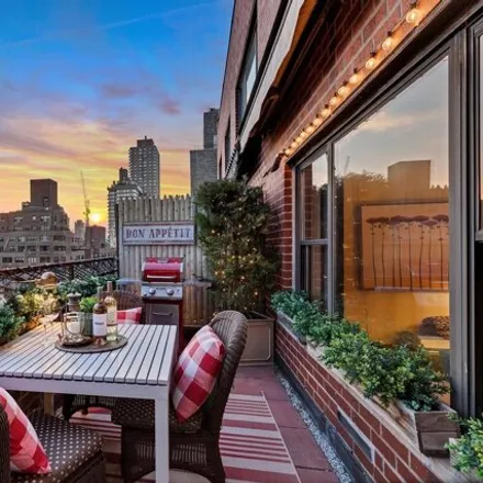 Image 1 - 505 East 79th Street, New York, NY 10075, USA - Apartment for sale