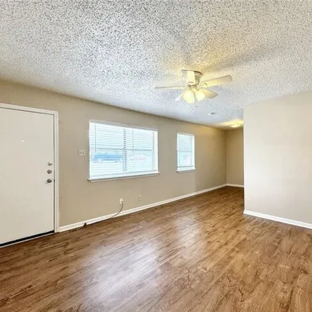 Image 6 - 19221 San Marcos Hwy Unit B2, Martindale, Texas, 78655 - Condo for rent