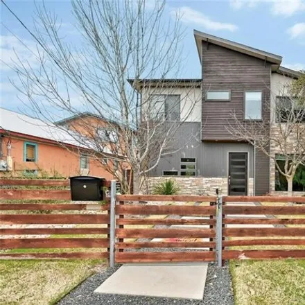 Image 2 - 812 West Live Oak Street, Austin, TX 78704, USA - House for sale