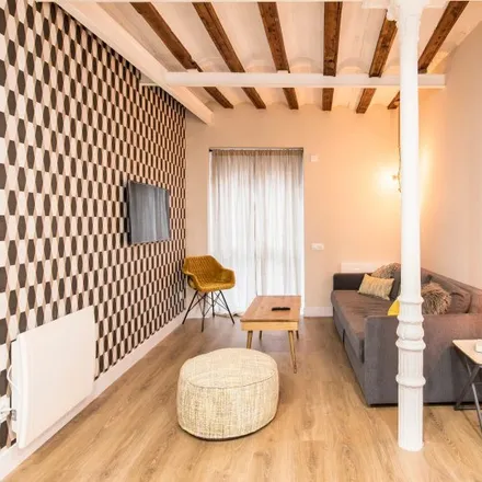 Rent this 2 bed apartment on Madrid in Calle Luis Mitjans, 32