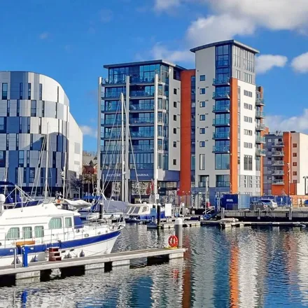 Rent this 2 bed apartment on Neptune Quay in Coprolite Street, Ipswich