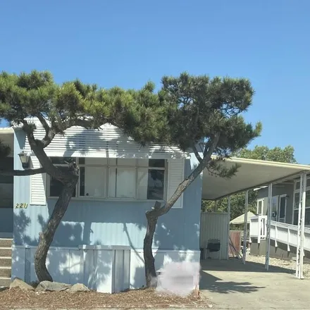 Buy this 1 bed house on 221 Calle de la Rosa in Camarillo, CA 93012