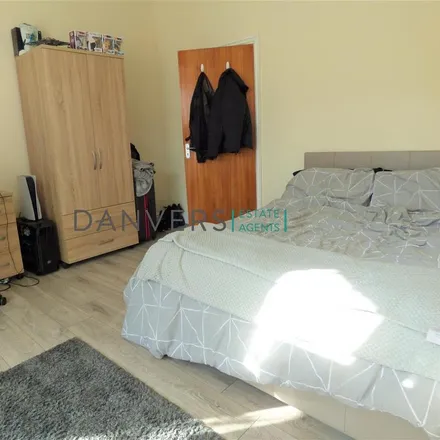 Image 3 - Wilberforce Road, Leicester, LE3 0GW, United Kingdom - Townhouse for rent