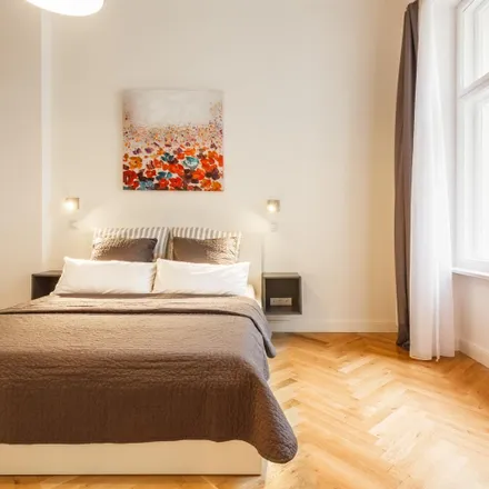Rent this 2 bed apartment on Kindergarten/Hort in Roscherstraße 6, 10629 Berlin