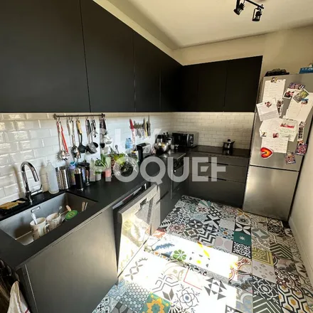 Image 9 - Avenue Bobby Sands, 77500 Chelles, France - Apartment for rent