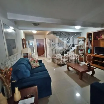 Buy this 5 bed house on Rua Alonso Peres 539 in Vila Medeiros, São Paulo - SP