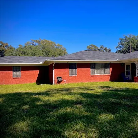 Buy this 3 bed house on 4736 McDaniel Drive in Westwood Park, Shreveport