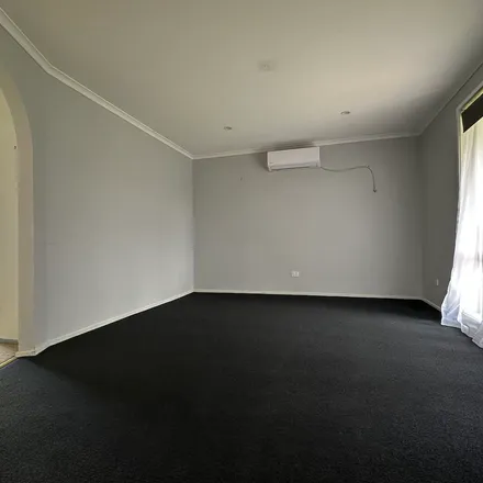 Image 4 - Intervale Drive, Wyndham Vale VIC 3024, Australia - Apartment for rent