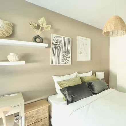 Rent this 4 bed room on 6 Rue de La Belle Rose in 33130 Bègles, France