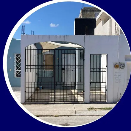 Buy this studio house on Chedraui in Avenida de los Gavilanes, Villas Del Sol