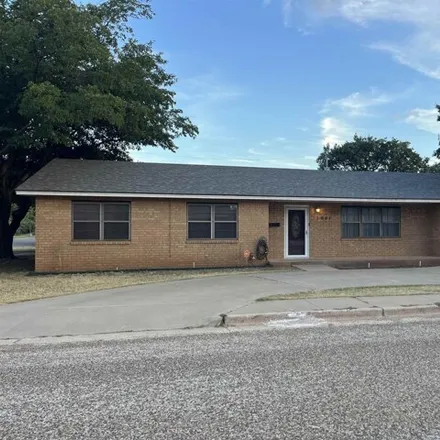 Buy this 3 bed house on North Avenue I in Lamesa, TX 79331