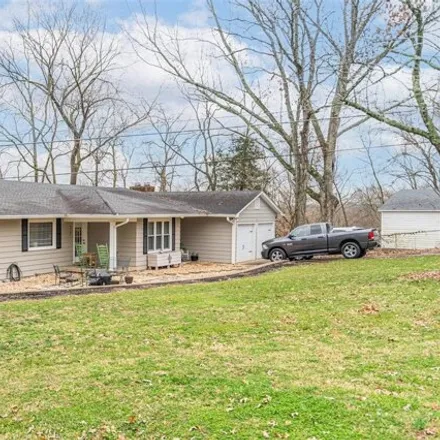 Image 2 - 4300 Barren River Dock Road, Warren County, KY 42101, USA - House for sale