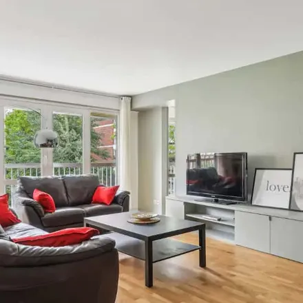 Rent this 3 bed apartment on 4 Impasse Morlet in 75011 Paris, France