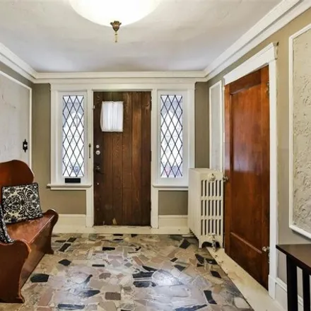 Image 3 - 7045 Cornell Avenue, University City, MO 63130, USA - House for sale