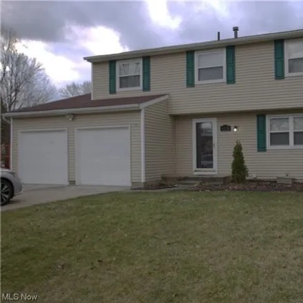 Rent this 4 bed house on 4300 Lunar Drive in Stow, OH 44224
