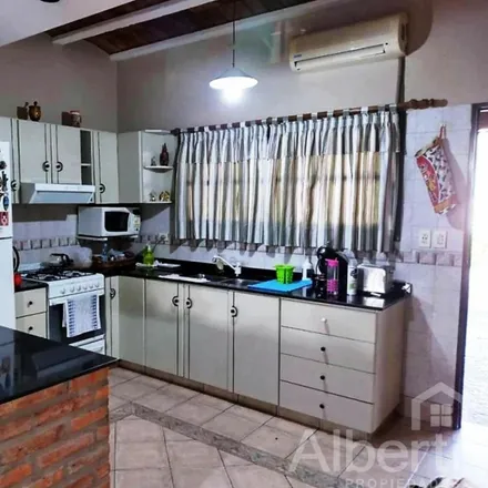 Image 3 - Humboldt 402, Partido de La Matanza, 1704 Ramos Mejía, Argentina - House for sale