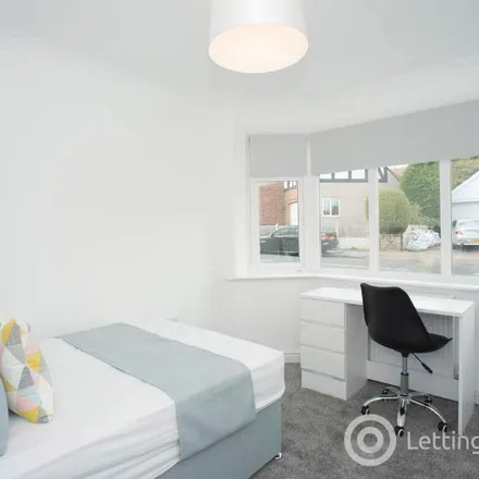Image 2 - 15 Charnwood Avenue, Beeston, NG9 4DJ, United Kingdom - Apartment for rent