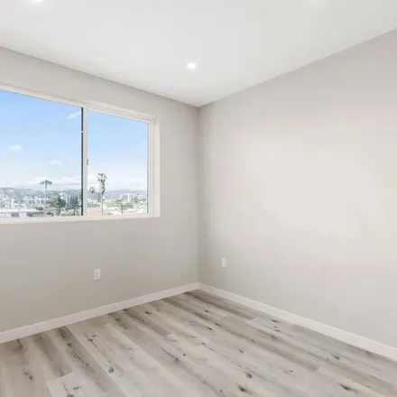 Rent this 3 bed apartment on 1330 South Bedford Street in Los Angeles, CA 90035
