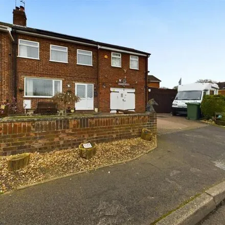 Buy this 3 bed duplex on High Street in Doncaster, Dn10