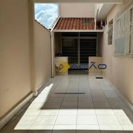 Rent this 3 bed house on Avenida São Vicente de Paulo in Medicina, Itajubá - MG
